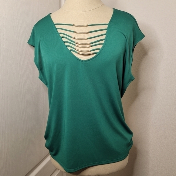 Guess by Marciano Green Sleeveless Blouse - Size Small - Picture 1 of 7